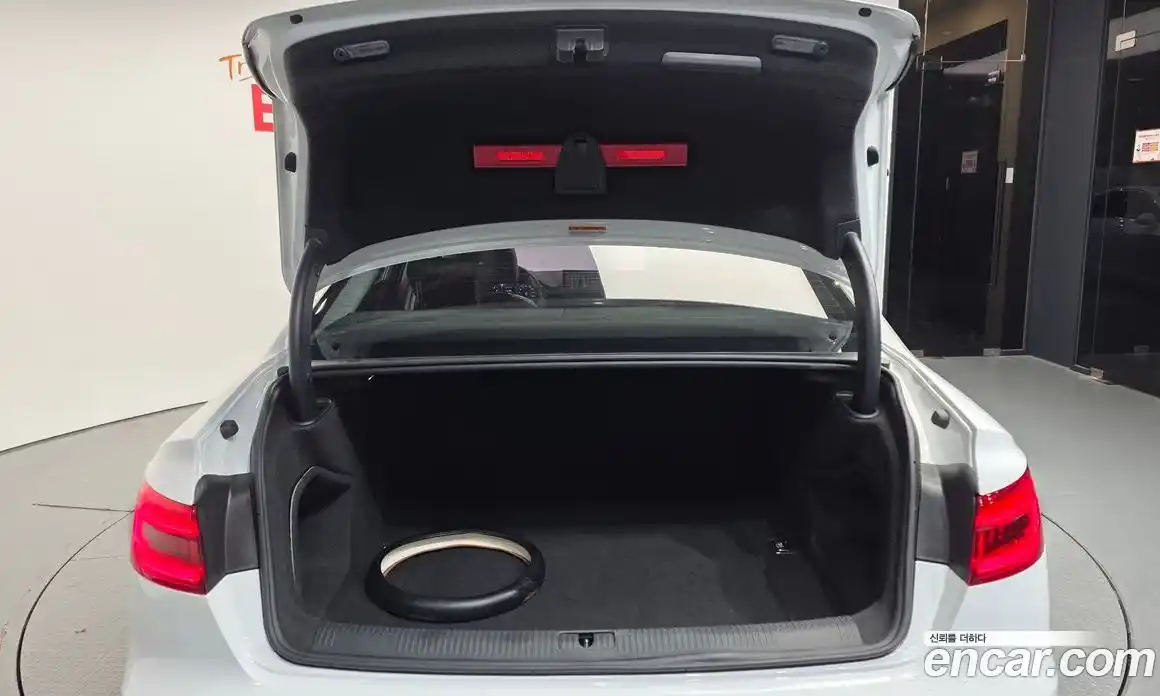 Audi A4 2016 2.0 автомат (гидро), фото 20