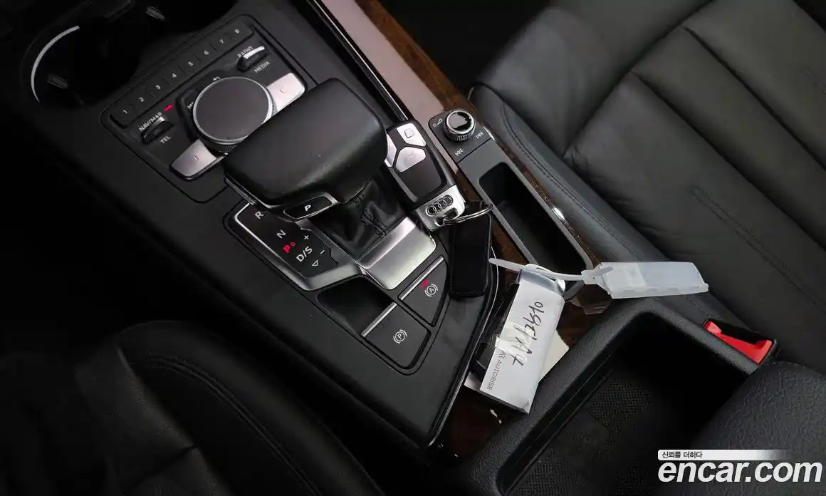 Audi A4 2016 2.0 автомат (гидро), фото 9
