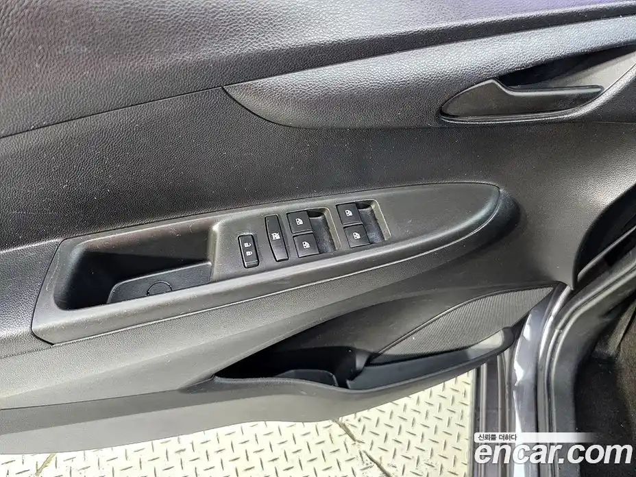 Chevrolet Spark 2016 1.0 автомат (гидро), фото 15