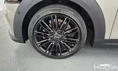 Mini Cooper Convertible 2024 1.5 автомат (гидро), миниатюра 5