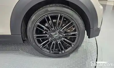 Mini Cooper Convertible 2024 1.5 автомат (гидро), миниатюра 7