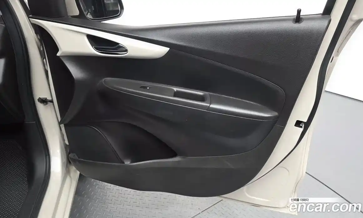 Chevrolet Spark 2016 1.0 автомат (гидро), фото 14