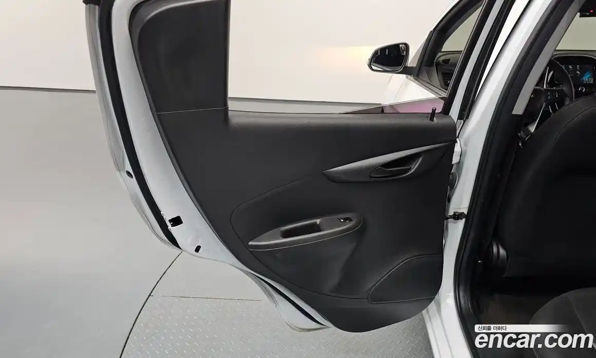 Chevrolet Spark 2015 1.0 автомат (гидро), фото 15
