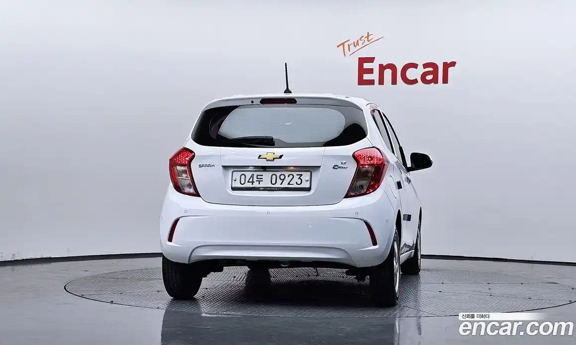 Chevrolet Spark 2015 1.0 автомат (гидро), фото 4
