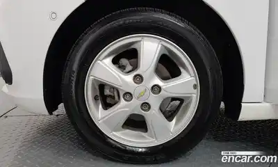Chevrolet Spark 2015 1.0 автомат (гидро), миниатюра 5