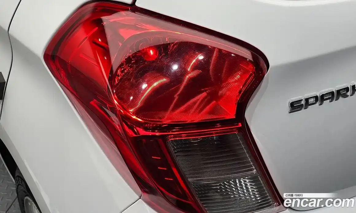 Chevrolet Spark 2015 1.0 автомат (гидро), фото 9