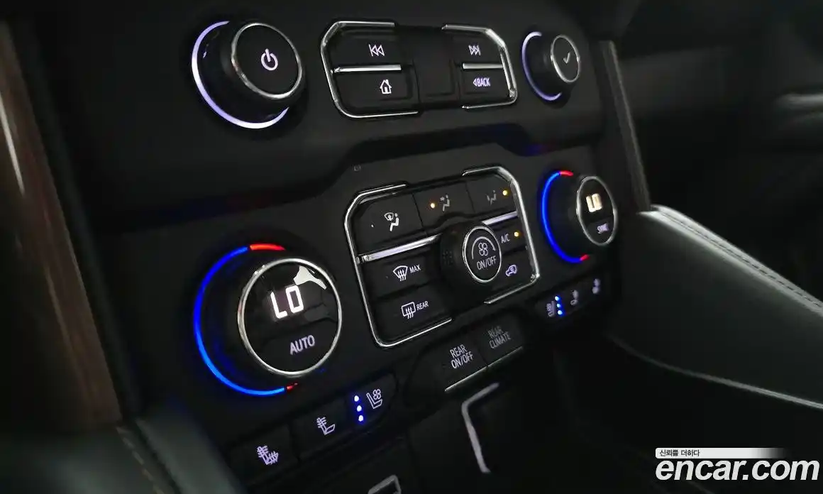 Chevrolet Tahoe 2022 6.2 автомат (гидро), фото 23