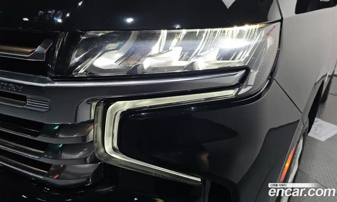 Chevrolet Tahoe 2022 6.2 автомат (гидро), фото 8