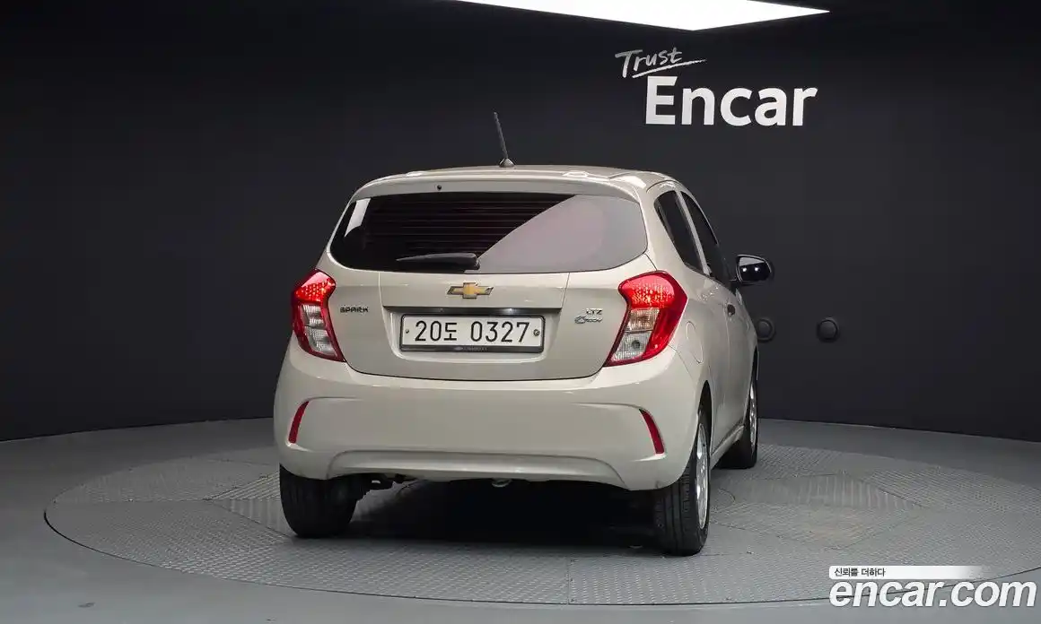 Chevrolet Spark 2016 1.0 автомат (гидро), фото 4