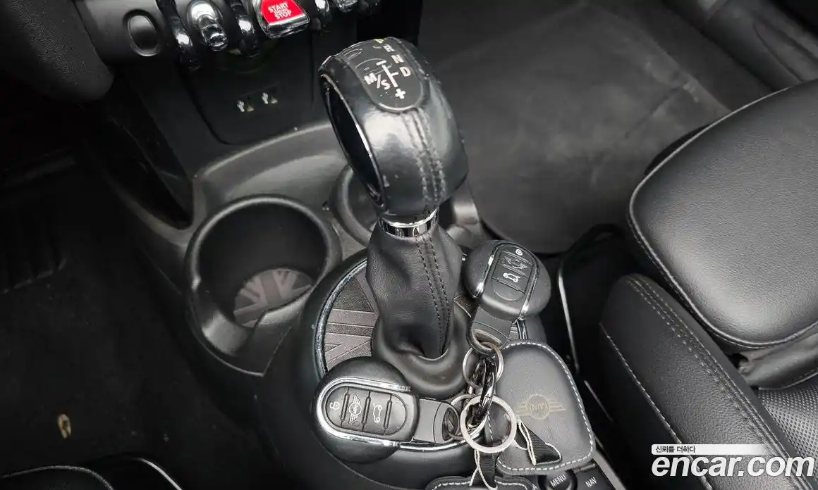 Mini Cooper Convertible 2019 1.5 автомат (гидро), фото 11