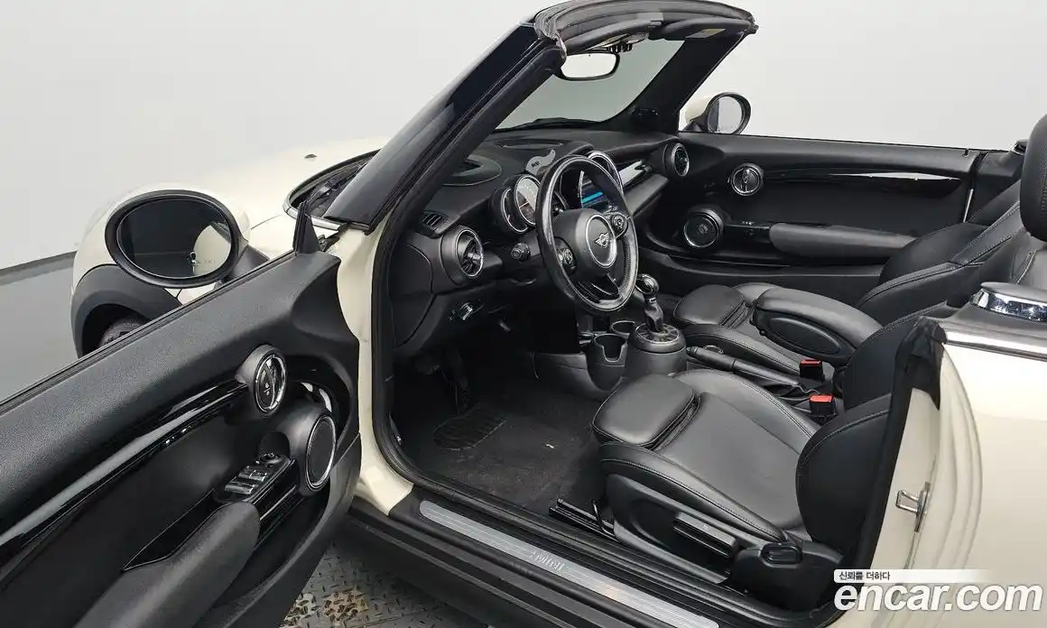 Mini Cooper Convertible 2019 1.5 автомат (гидро), фото 12