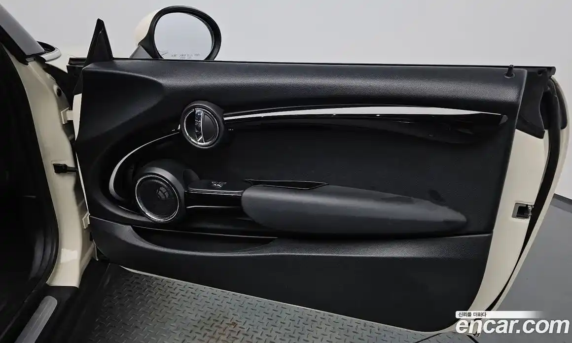 Mini Cooper Convertible 2019 1.5 автомат (гидро), фото 13