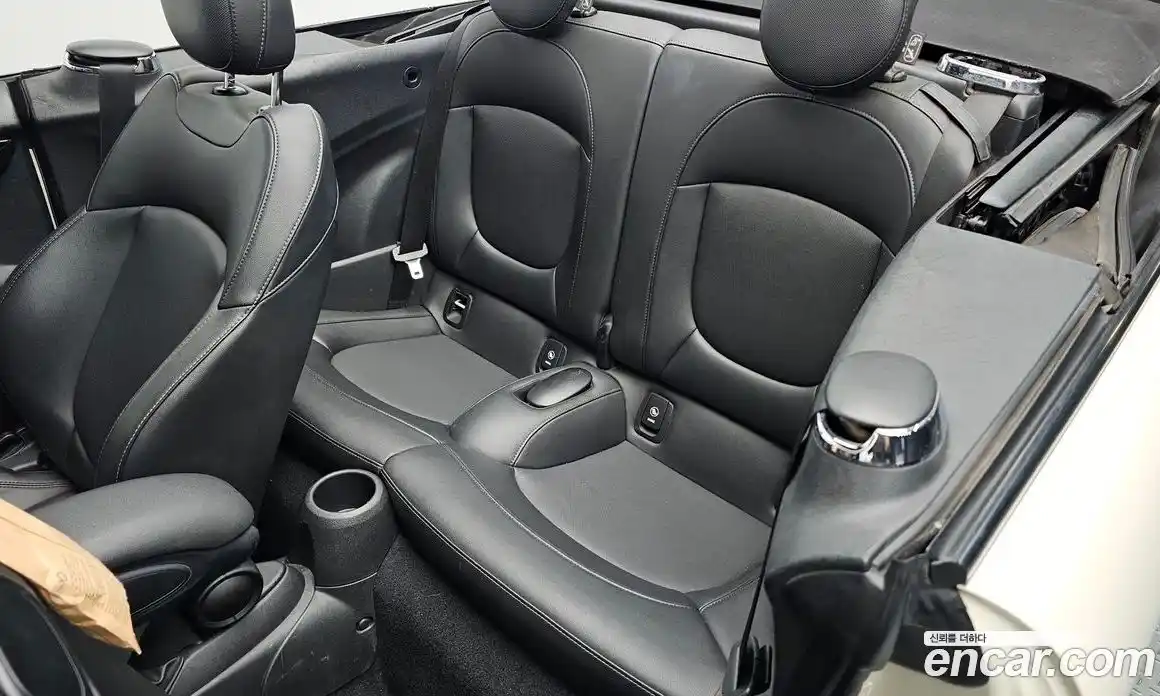 Mini Cooper Convertible 2019 1.5 автомат (гидро), фото 15