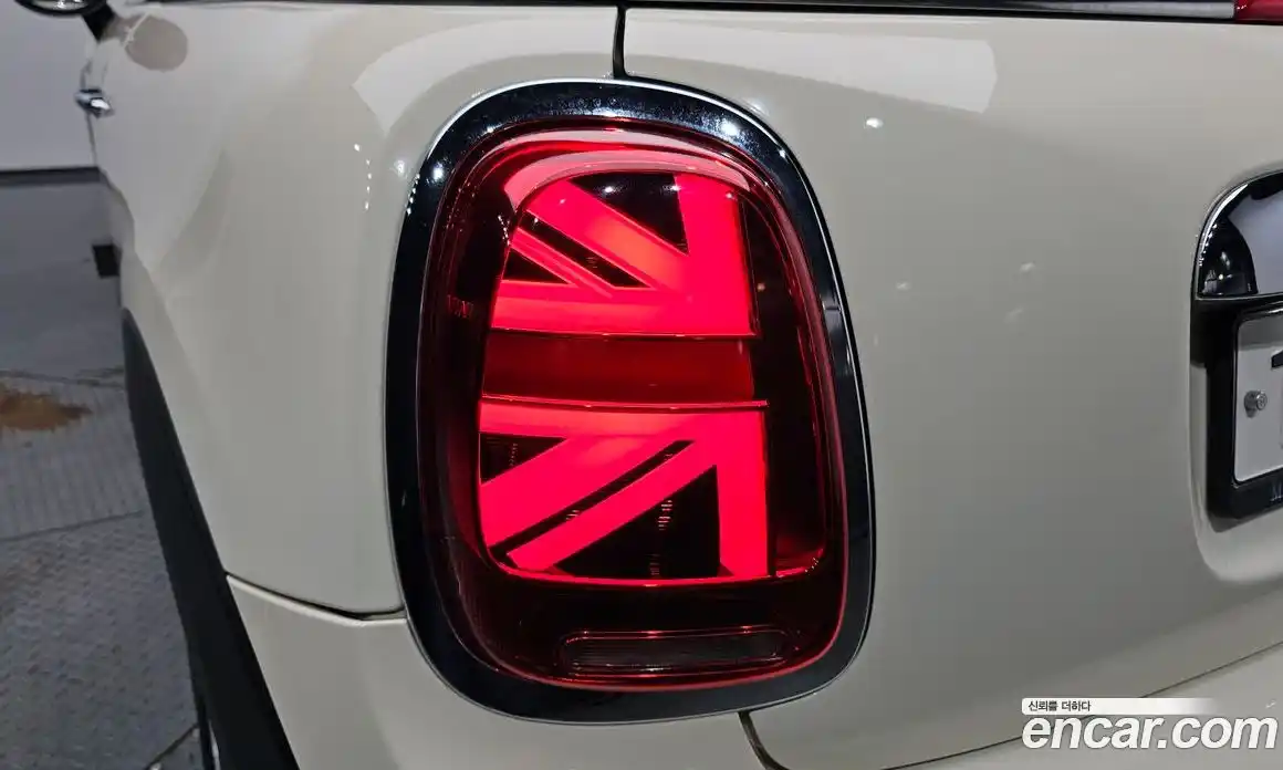 Mini Cooper Convertible 2019 1.5 автомат (гидро), фото 8