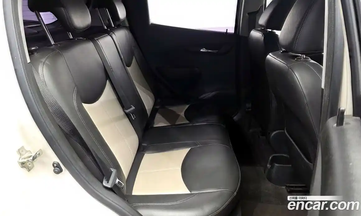 Chevrolet Spark 2016 1.0 автомат (гидро), фото 17
