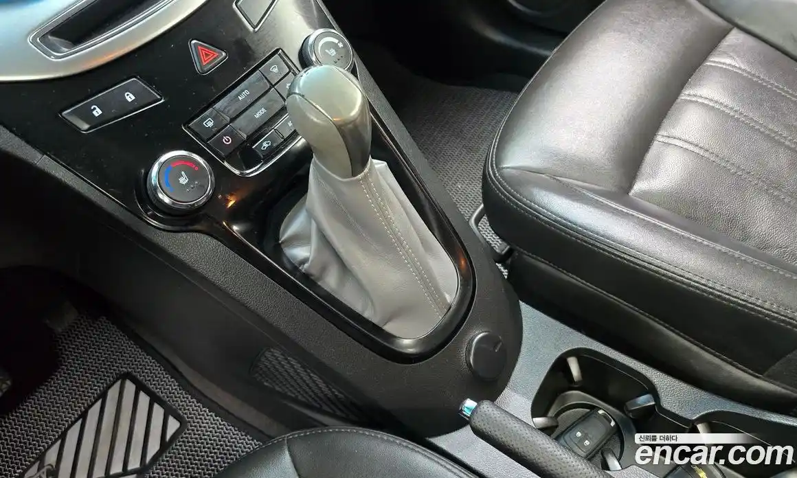 Chevrolet Orlando 2014 2.0 автомат (гидро), фото 9