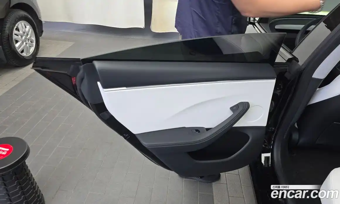 Tesla Model 3 2024 0.2 автомат (гидро), фото 15 Tesla Model 3 2024 0.2 автомат (гидро), фото 15