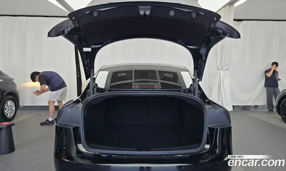 Tesla Model 3 2024 0.2 автомат (гидро), фото 22 Tesla Model 3 2024 0.2 автомат (гидро), фото 22
