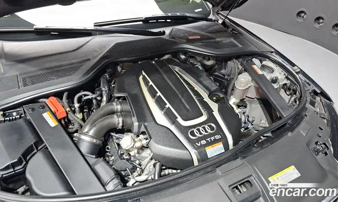 Audi A8 2015 4.0 автомат (гидро), фото 6