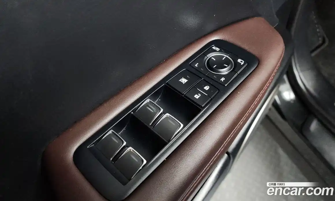 Lexus RX 2019 3.5 автомат (гидро), фото 36