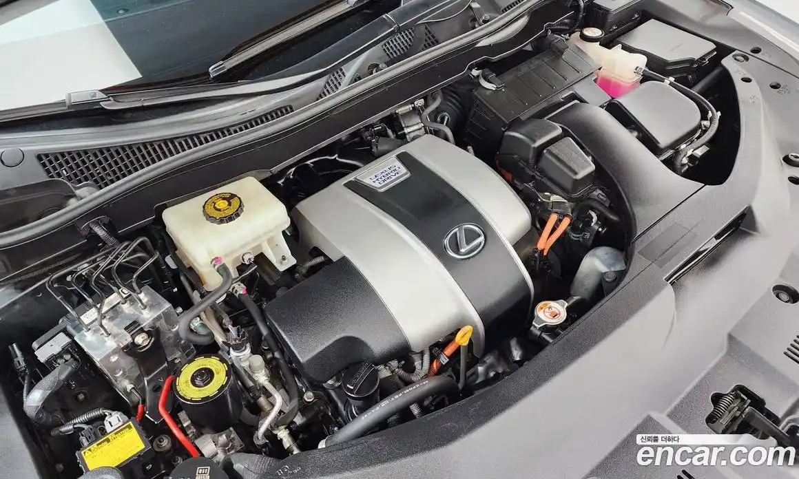Lexus RX 2019 3.5 автомат (гидро), фото 6