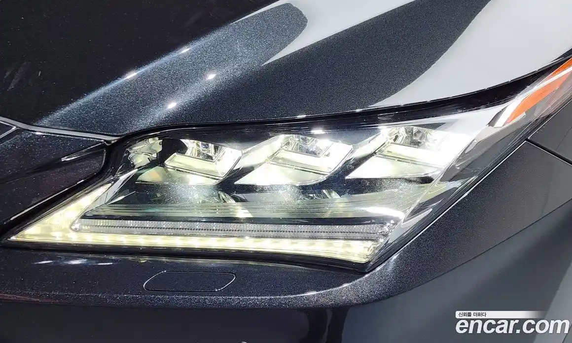 Lexus RX 2019 3.5 автомат (гидро), фото 8