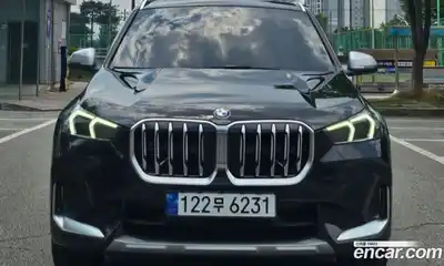 BMW X1 2023 2.0 автомат (гидро), миниатюра 3