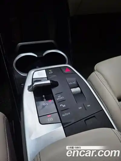 BMW X1 2023 2.0 автомат (гидро), миниатюра 9