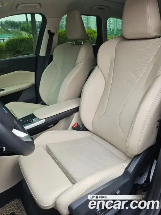 BMW X1 2023 2.0 автомат (гидро), фото 10