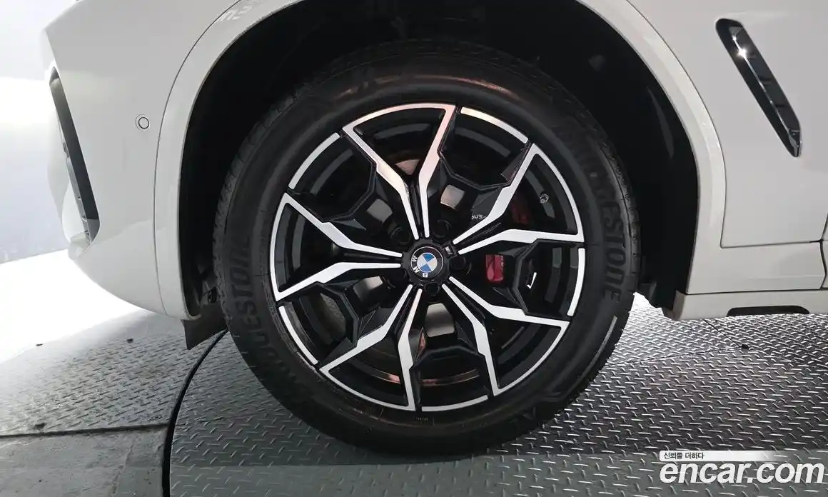 BMW X4 2022 2.0 автомат (гидро), фото 5