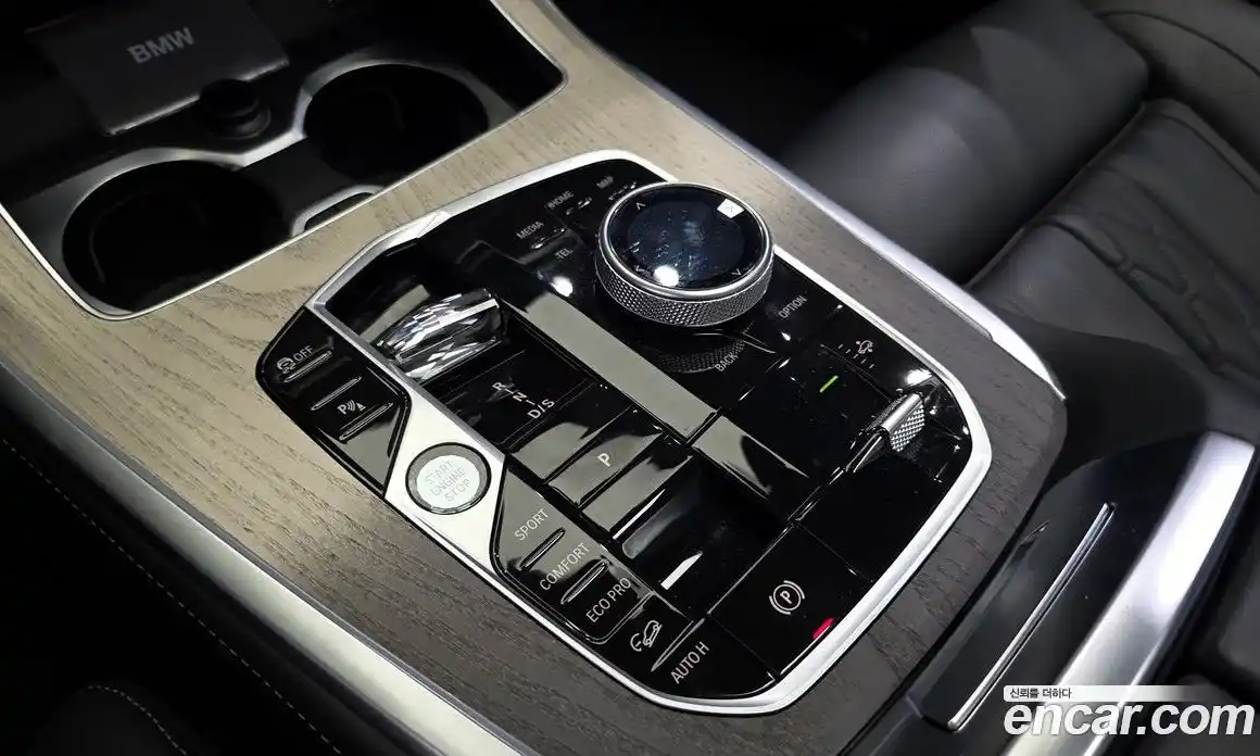 BMW X7 2025 3.0 автомат (гидро), фото 12