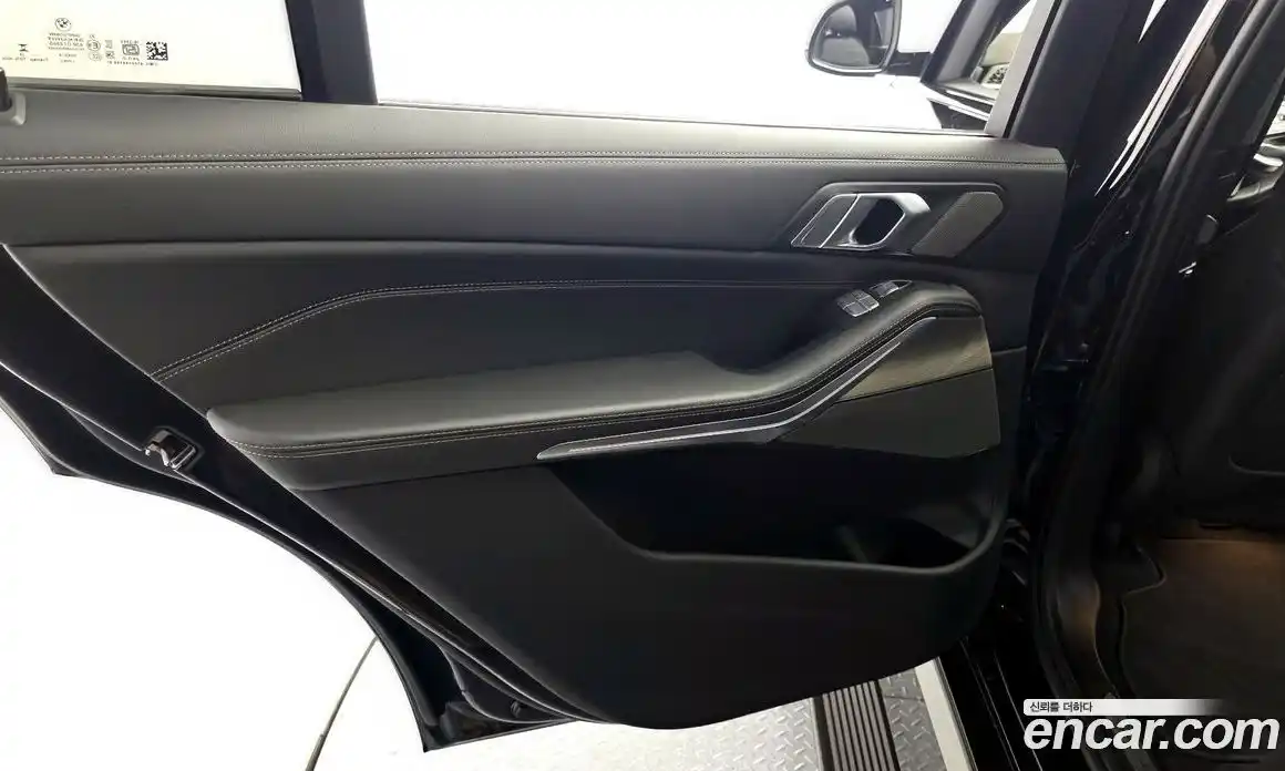 BMW X7 2025 3.0 автомат (гидро), фото 15