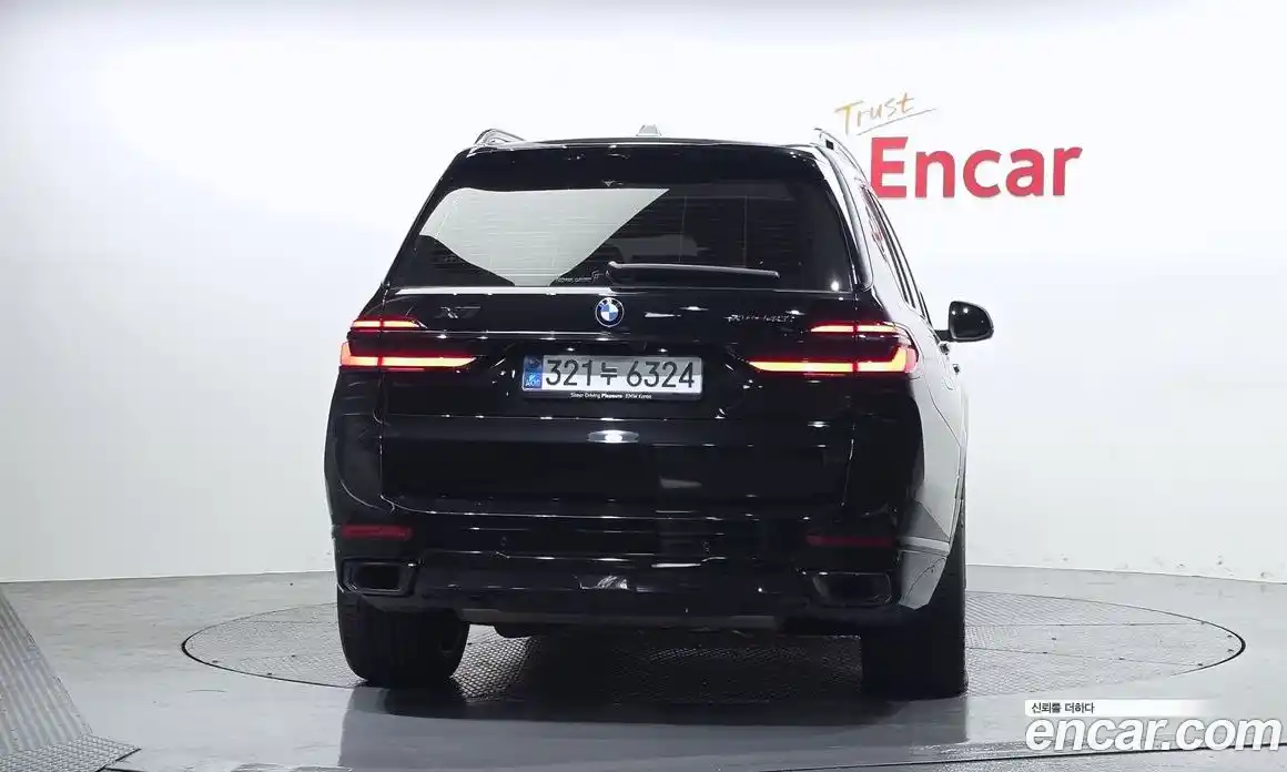 BMW X7 2025 3.0 автомат (гидро), фото 4