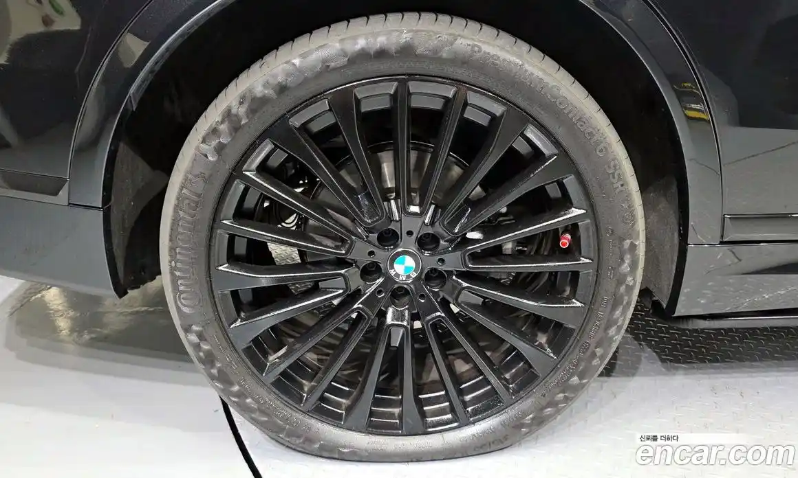 BMW X7 2025 3.0 автомат (гидро), фото 5