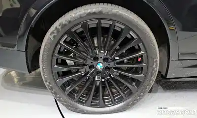 BMW X7 2025 3.0 автомат (гидро), миниатюра 5