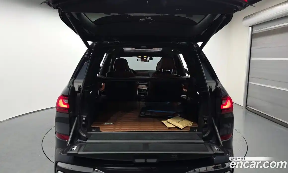 BMW X7 2022 3.0 автомат (гидро), фото 26