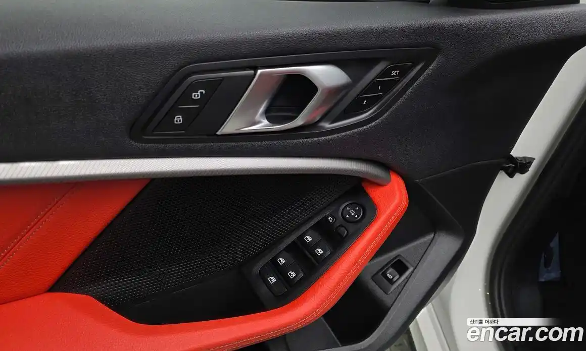 BMW 1 серия 2023 2.0 автомат (гидро), фото 27