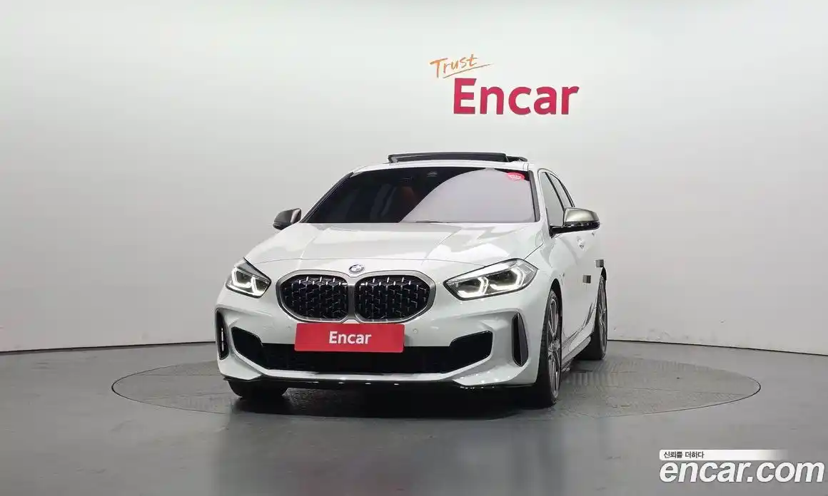 BMW 1 серия 2023 2.0 автомат (гидро), фото 3