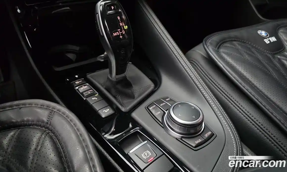 BMW X1 2022 2.0 автомат (гидро), фото 12