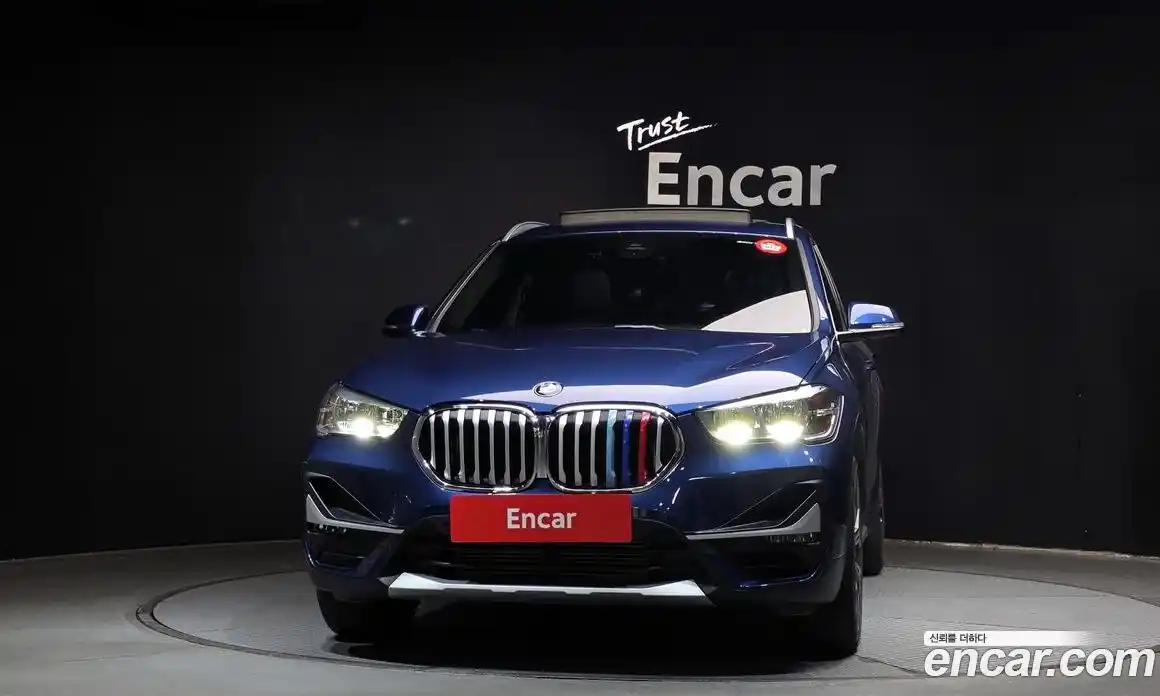 BMW X1 2022 2.0 автомат (гидро), фото 3