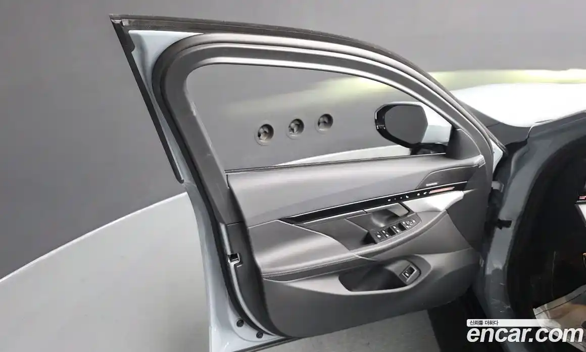 BMW 5 серия 2024 2.0 автомат (гидро), фото 14