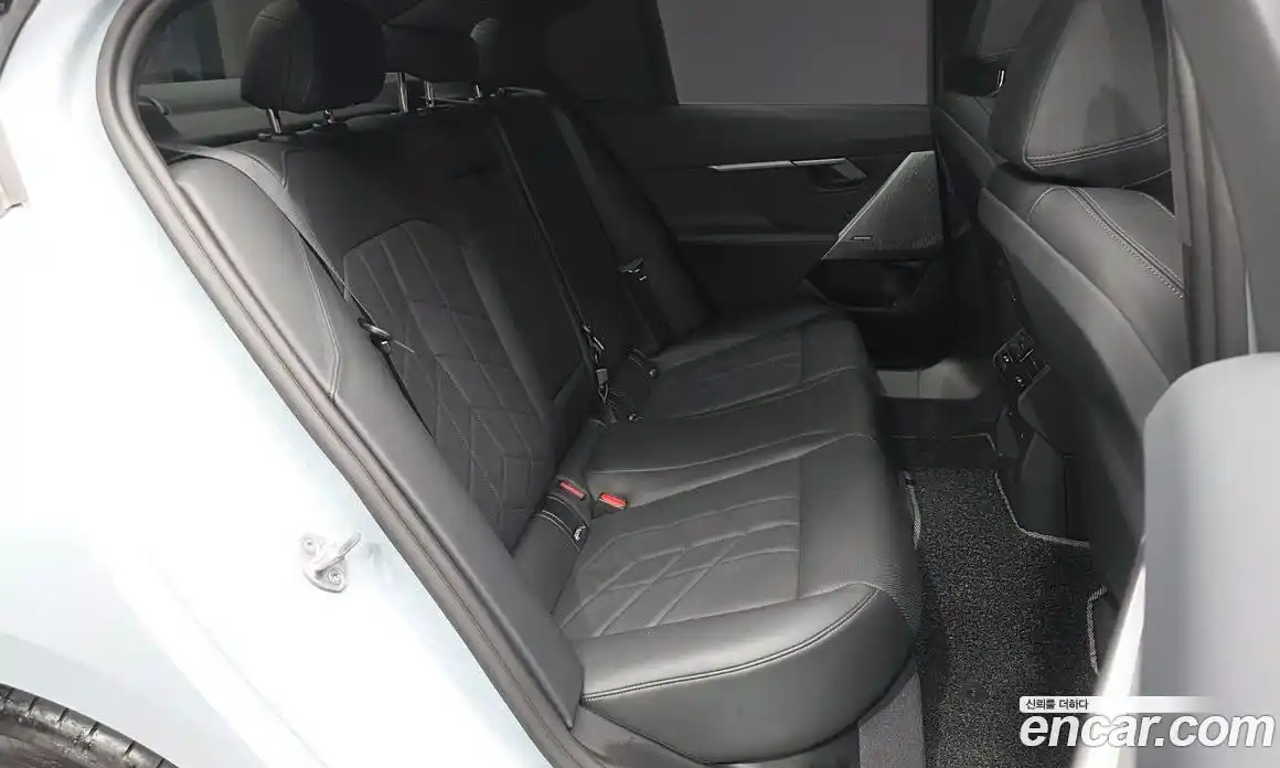 BMW 5 серия 2024 2.0 автомат (гидро), фото 18