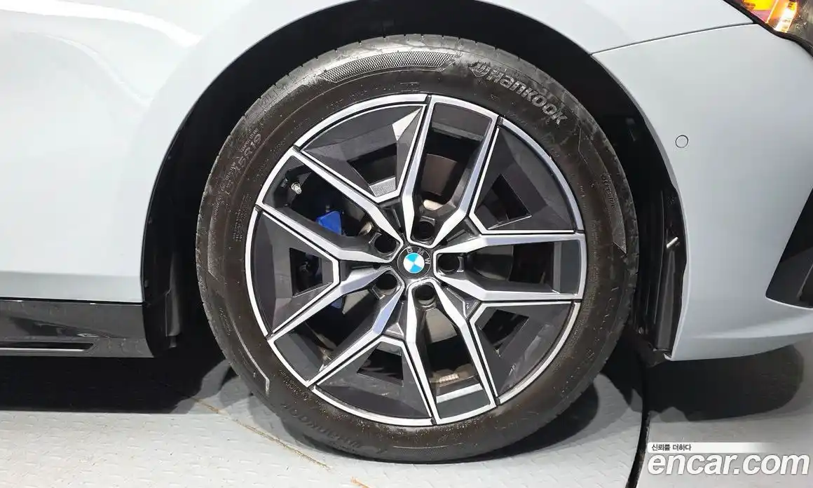 BMW 5 серия 2024 2.0 автомат (гидро), фото 7