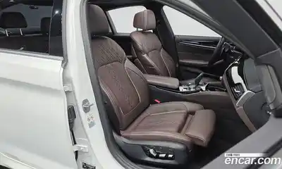 BMW 5 серия 2023 2.0 автомат (гидро), миниатюра 12
