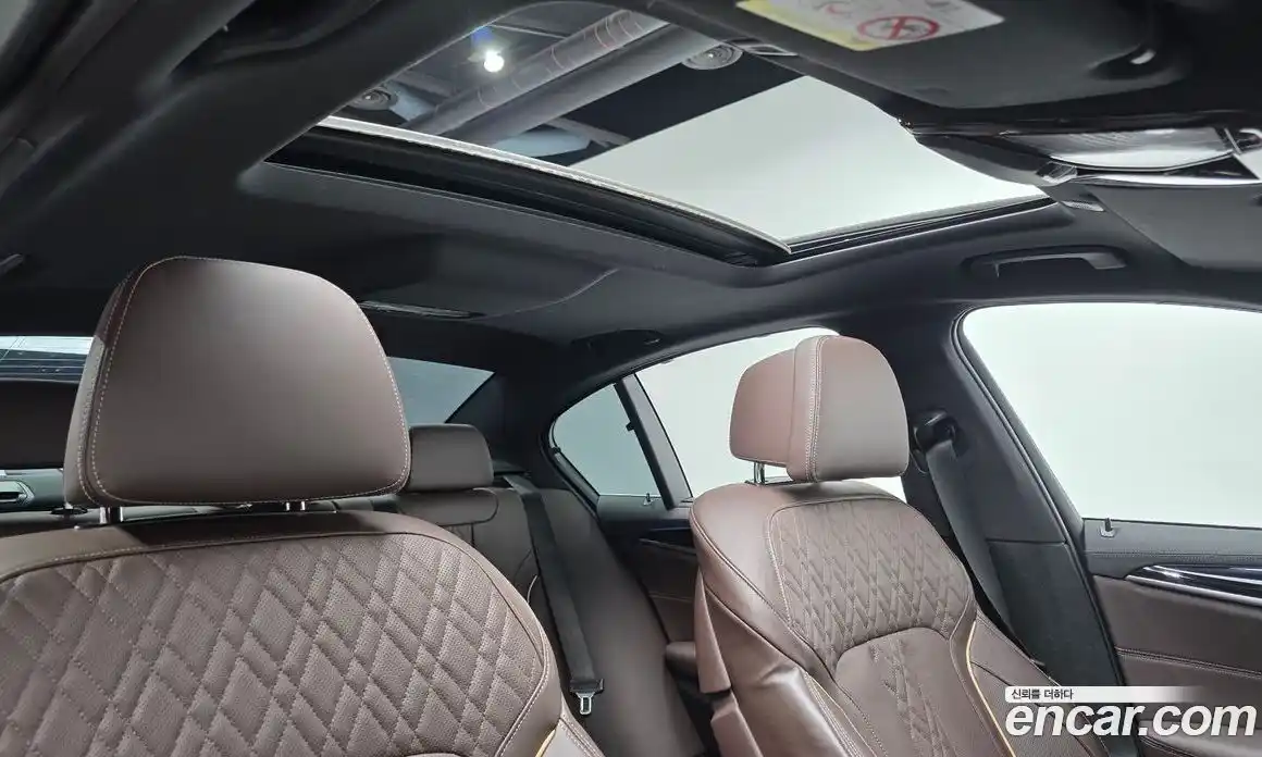 BMW 5 серия 2023 2.0 автомат (гидро), фото 13