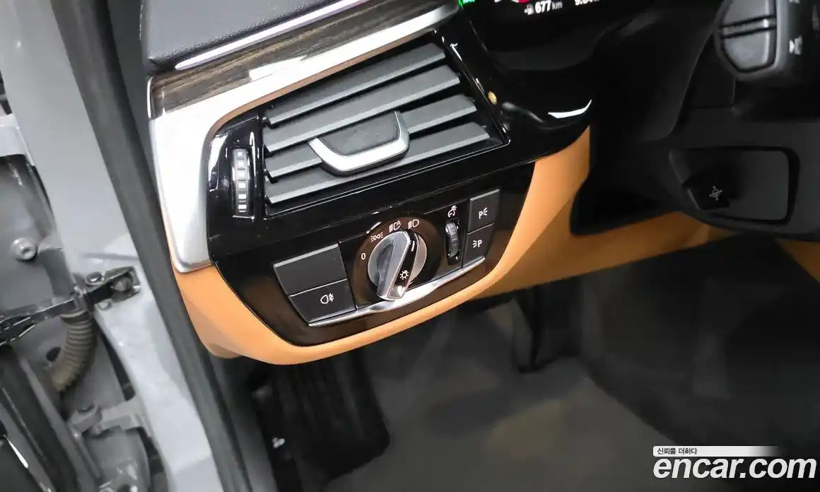 BMW 5 серия 2020 2.0 автомат (гидро), фото 27