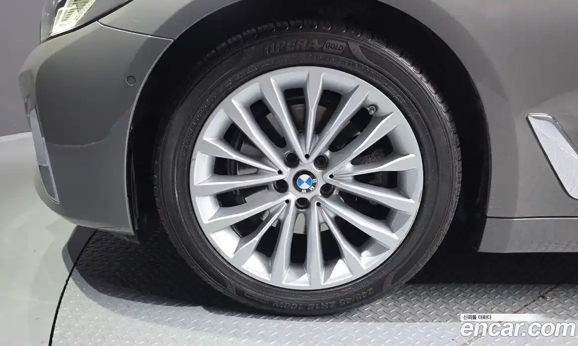 BMW 5 серия 2020 2.0 автомат (гидро), фото 5