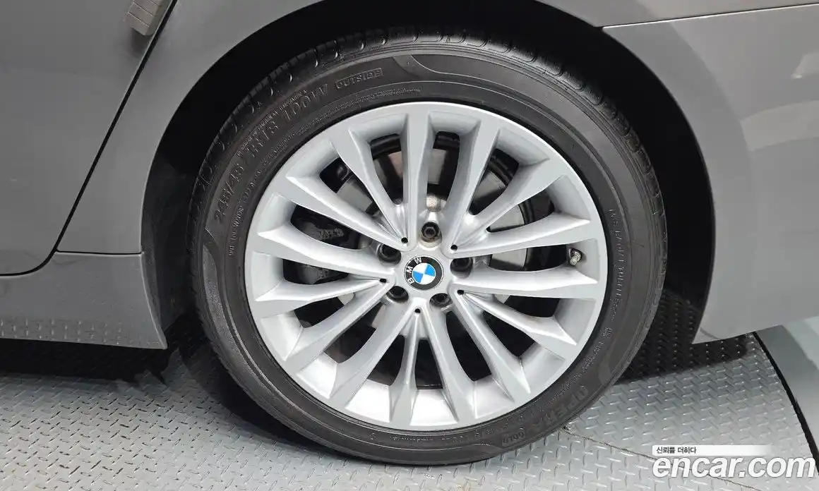 BMW 5 серия 2020 2.0 автомат (гидро), фото 7