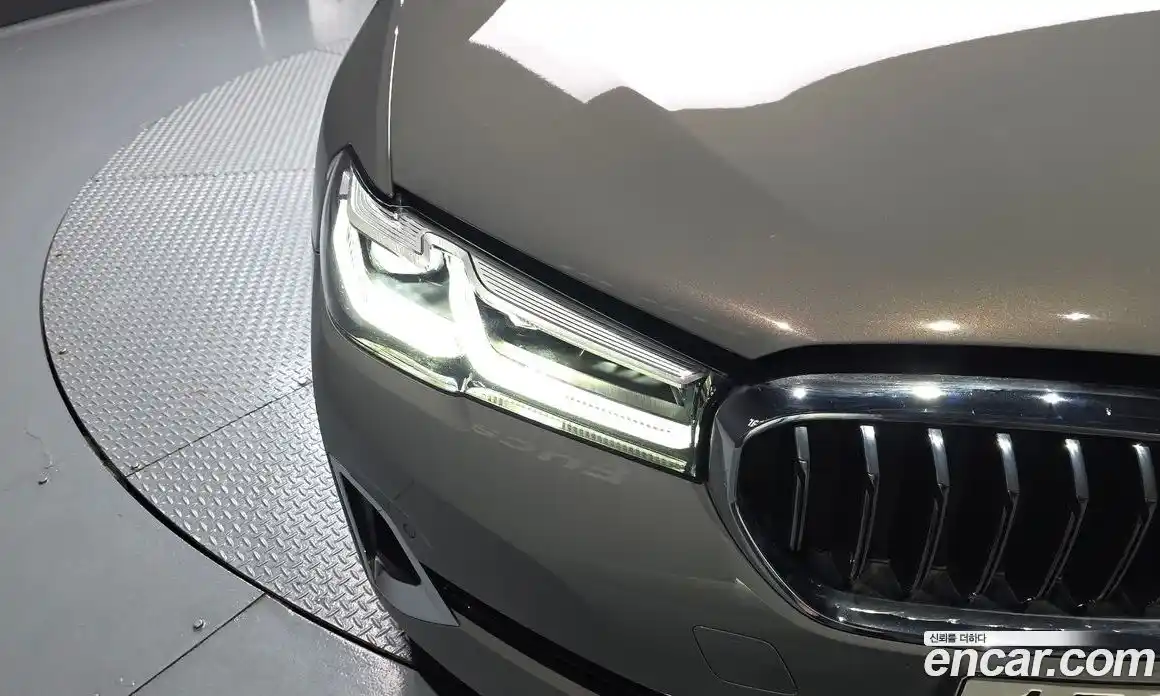 BMW 5 серия 2020 2.0 автомат (гидро), фото 8