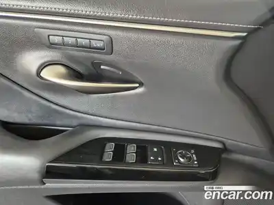 Lexus ES 2023 2.5 автомат (гидро), миниатюра 11 Lexus ES 2023 2.5 автомат (гидро), миниатюра 11